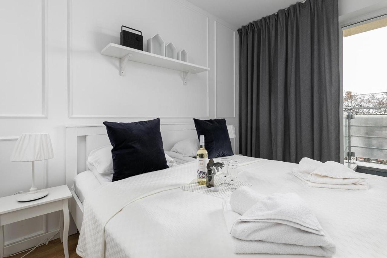 Navigator Portowa Residence Kolobrzeg Apartment By Noclegi Renters Exterior photo